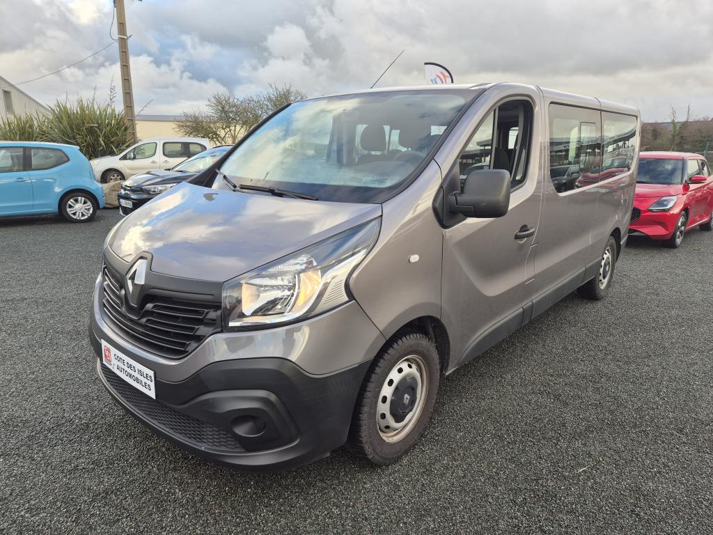 RENAULT TRAFIC COMBI L2 1.6DCI 125 ENERGY LIFE 9 PLACES